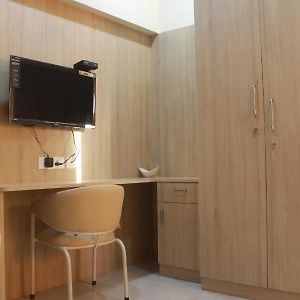 Single Room Bathroom